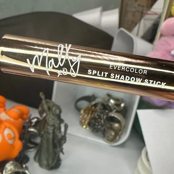Mally Beauty Evercolor Shadow Stick - Shimmering Rose Gold - Picture 6 of 6
